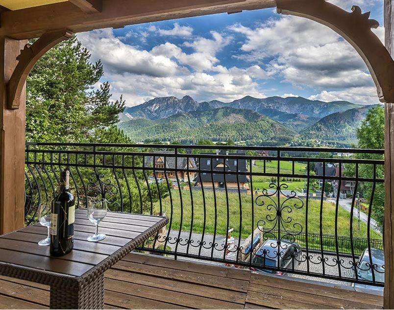 Apartamenty Z Widokiem Na Tatry Cztery Pory Roku Koscielisko Exterior photo